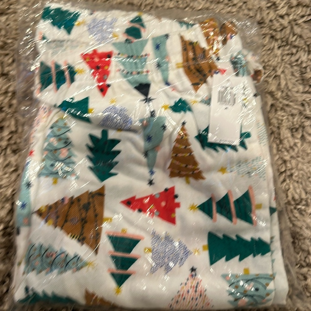 NWT old Navy White Trees women’s pj bottoms